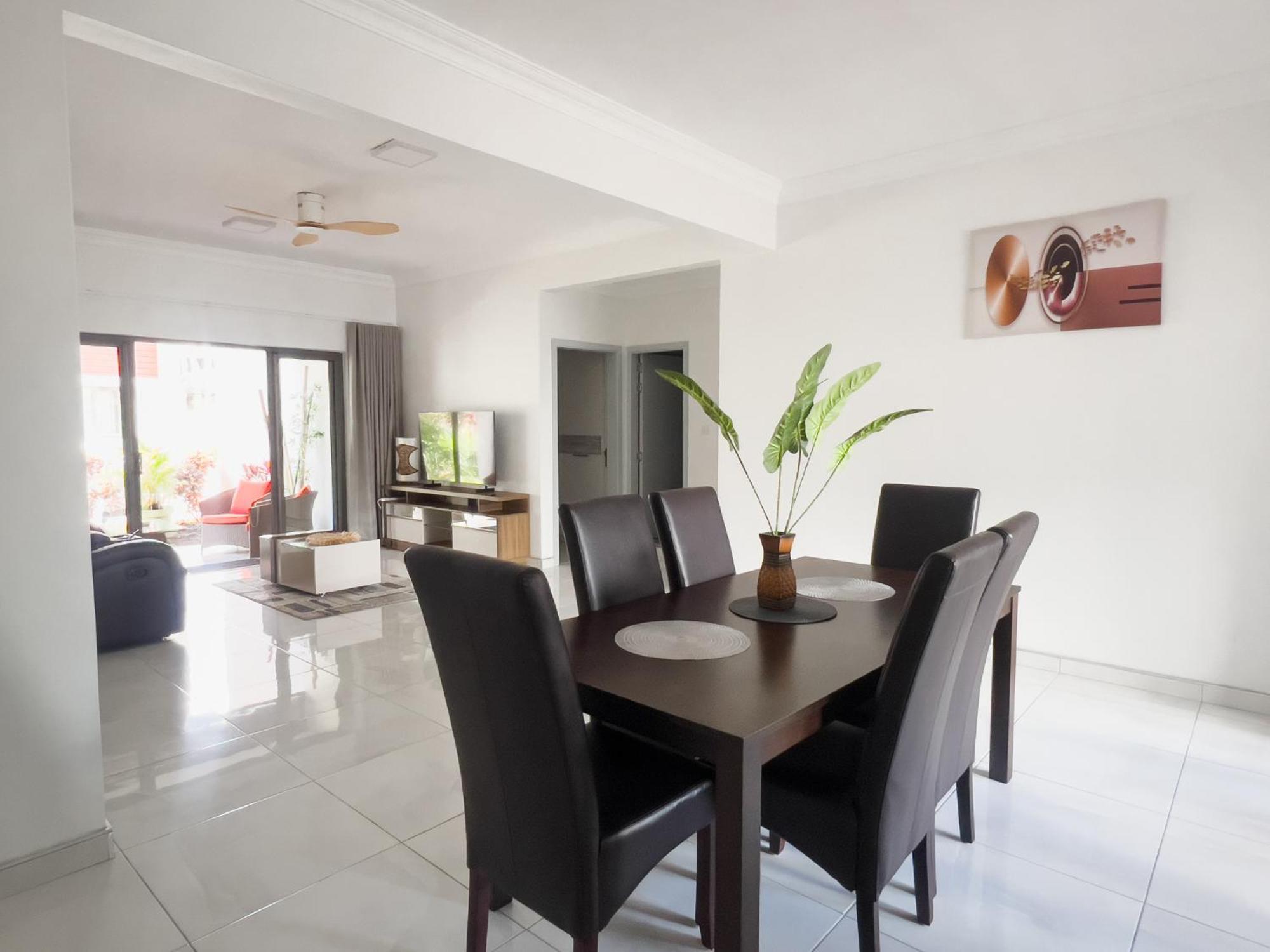 Beachwalk - Trou-aux-biches Apartament *